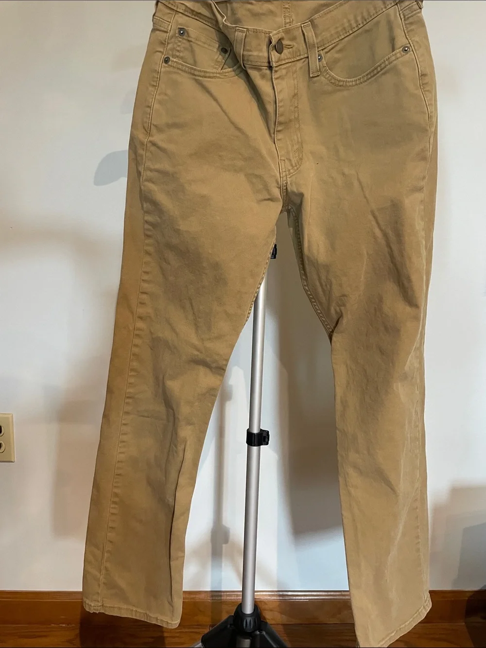 Levi's Men's Tan Chino Pants